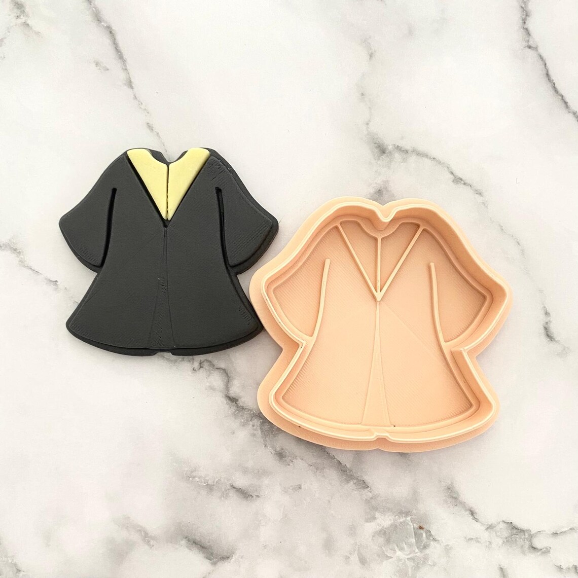 Graduation Robe Cutter & Stamp Graduation Cookie Cutter and Embosser ...