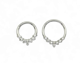 Surgical steel claw set jewelled laurel clicker ring for 1.2mm/16g piercings in 8mm or 10mm internal diameter. Sold singly.