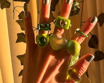 Apple Green Resin Rings/ Y2K Chunky Trendy & Cute Plastic Rings / Set of 7