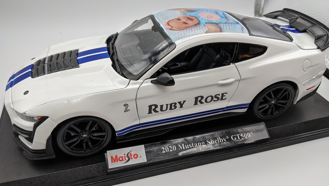 Custom Photo 1:18 Maisto Diecast - Personalized Large Model Car