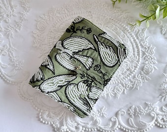 Pigeon Embroidery Kpop Photocard Holder: Kawaii A6 Collectbook