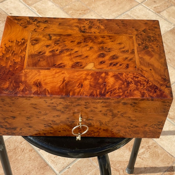 11.8" x 7.8" Moroccan Handmade Thuya Wood Box, Thuya Burl Handicraft Box