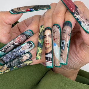 Uñas postizas estilo militar kpop de MONSTA
