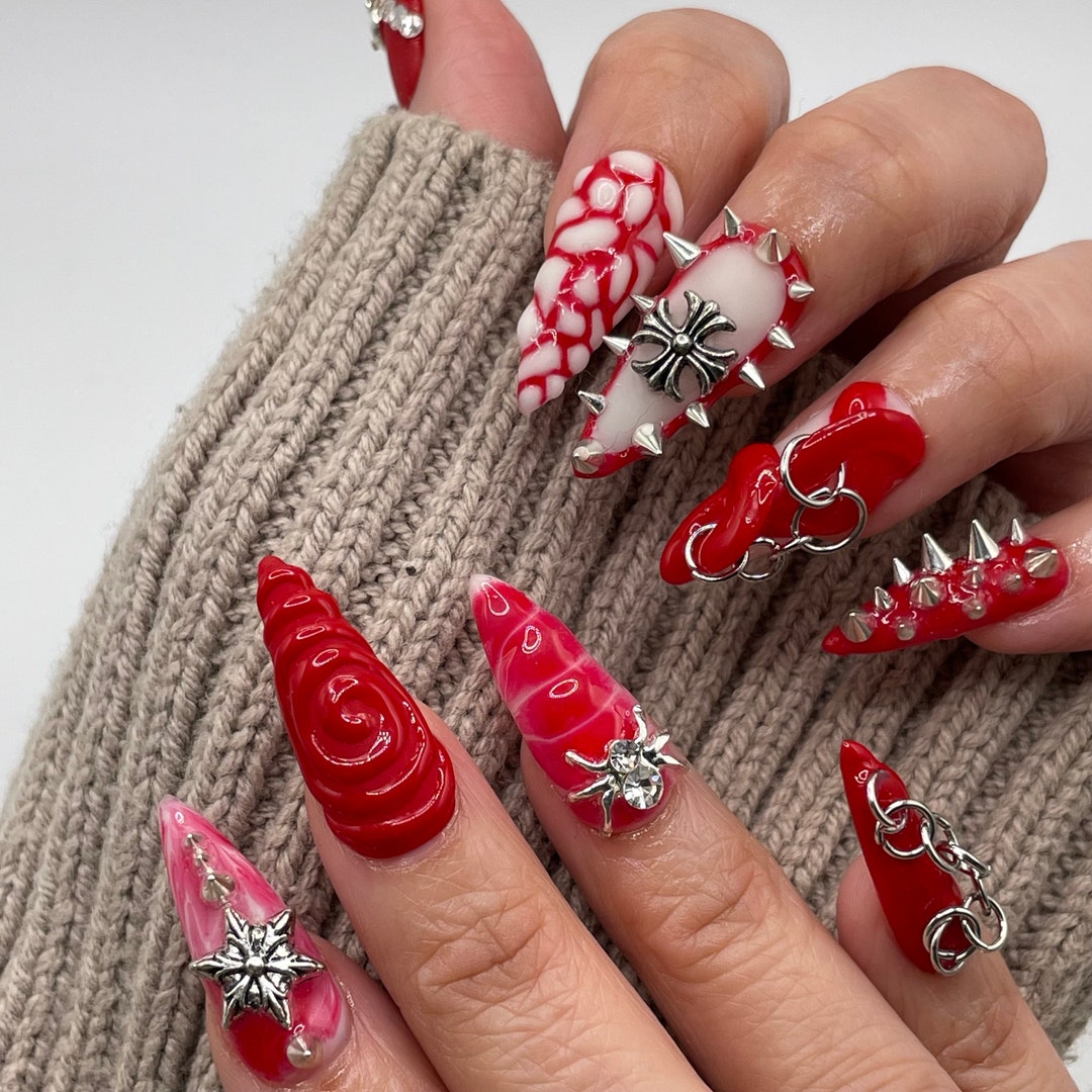 Red 3D Crystal Festoon Nails