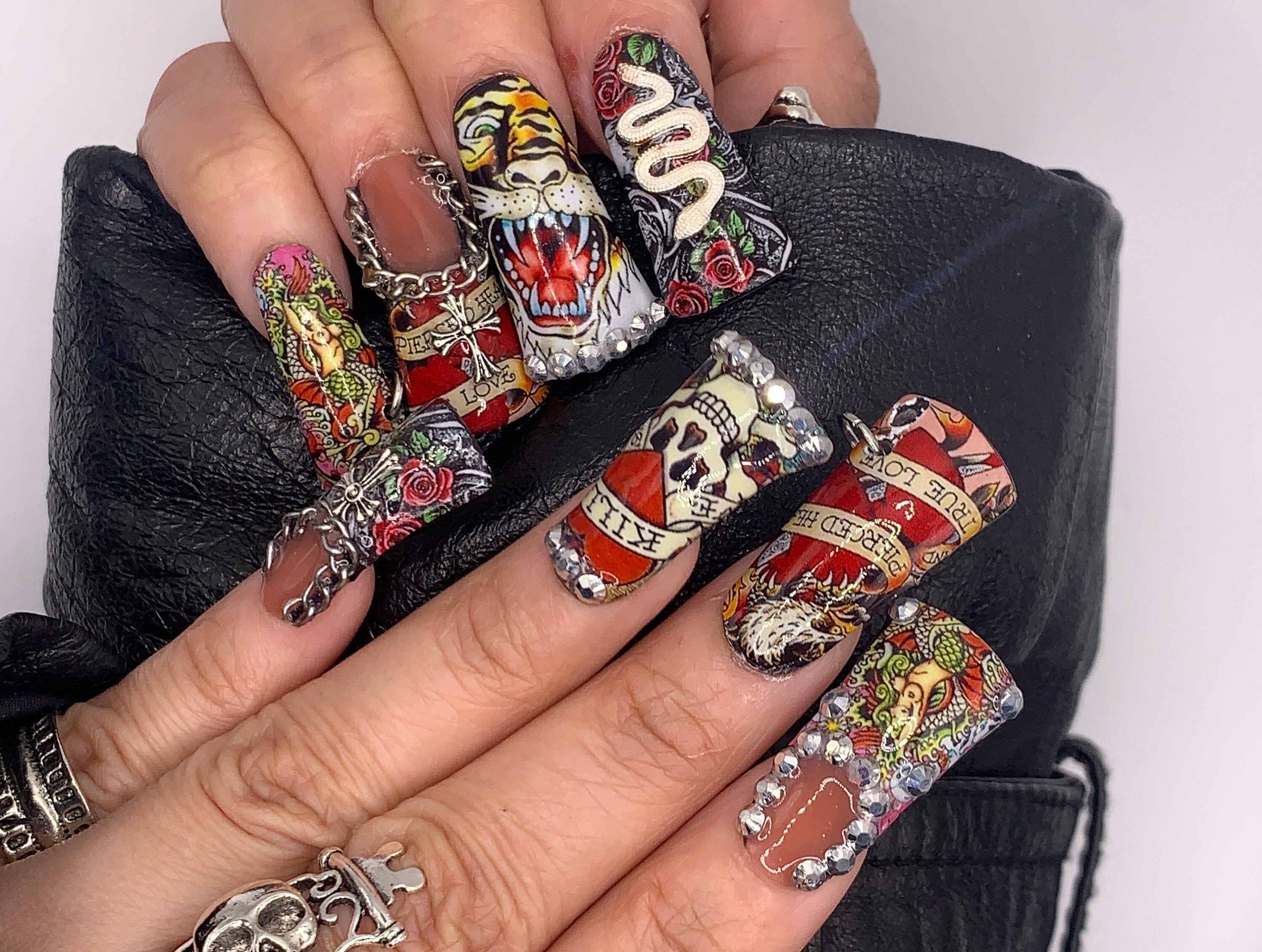 Y2K Skull Press on Nails - Etsy