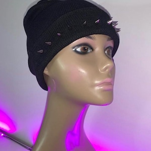 Black spiked beanie hat