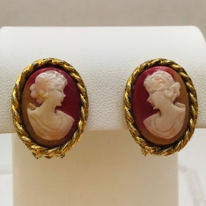 Pink Cameo Earrings - Oval Cameo Earrings - Gold Cameo Clip On Earrings - vintage cameo earrings