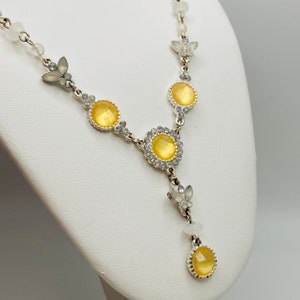 AVON Pretty Pastel Necklace - Yellow Y Necklace - silver and yellow chain