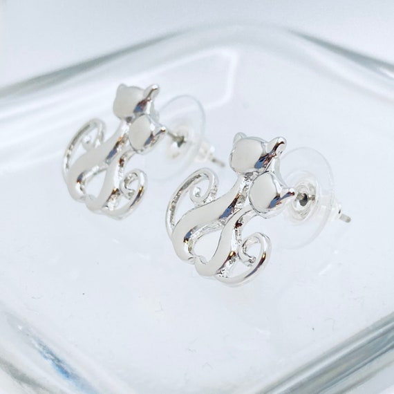 Silver Tone Cat Stud Earrings - image 8