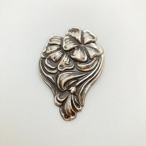 Art Nouveau Style Floral Brooch - image 3