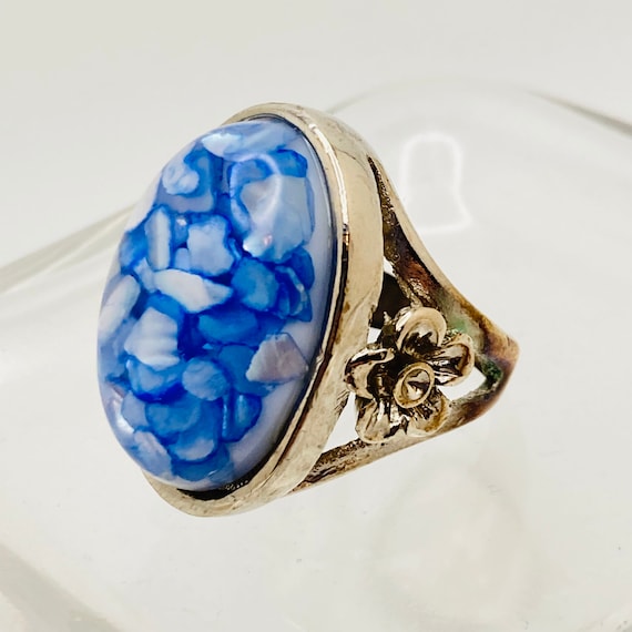 Large Blue Oval Statement Ring - size 7 - image 1