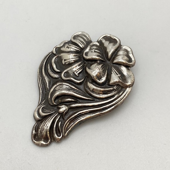 Art Nouveau Style Floral Brooch - image 1