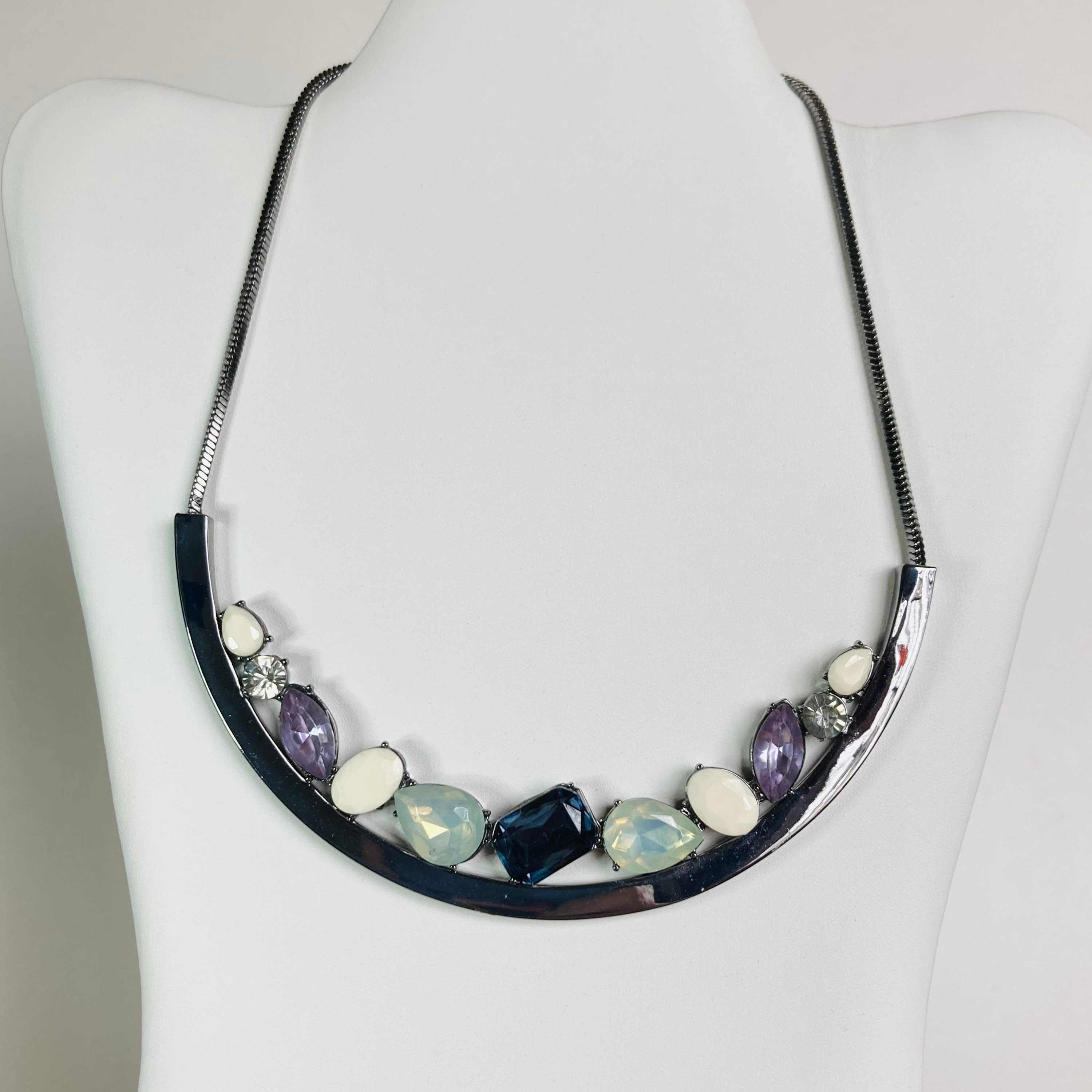 VERA WANG Simply Vera Gunmetal Choker 