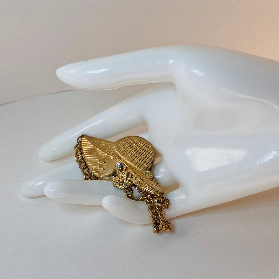 Golden Eyeglass Holder Pin Vintage Lady Eyeglass Holder Pin Etsy