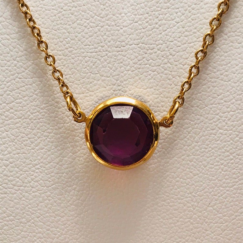 1979 AVON Burgundy Wine Necklace 14 chain vintage Round Faceted Amethyst purple stone with gold tone