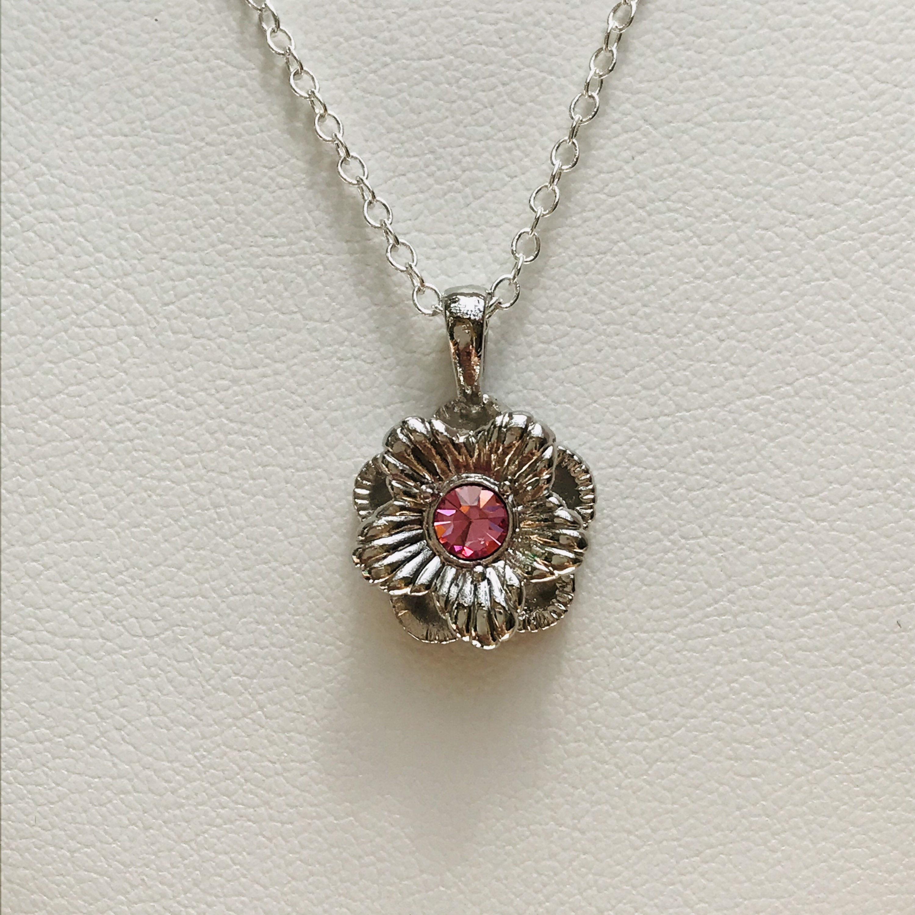 SOPHIA FIORI Flower Pendant - Pink Stone Flower Pendant - 18 Inch