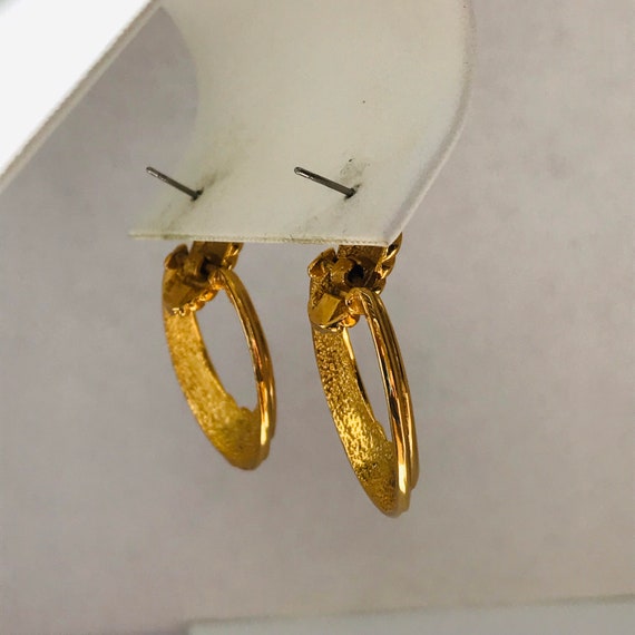 Oval Doorknocker Earrings - Shiny Gold Tone Earri… - image 8