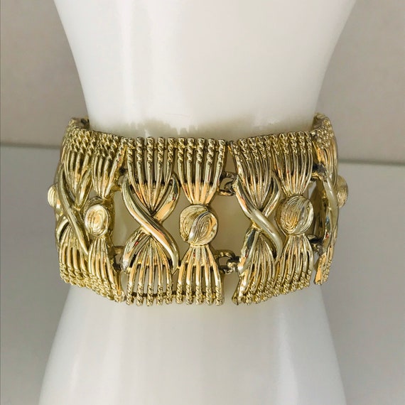 CORO 7 inch Gold Tone Large Link Bracelet - chunk… - image 1