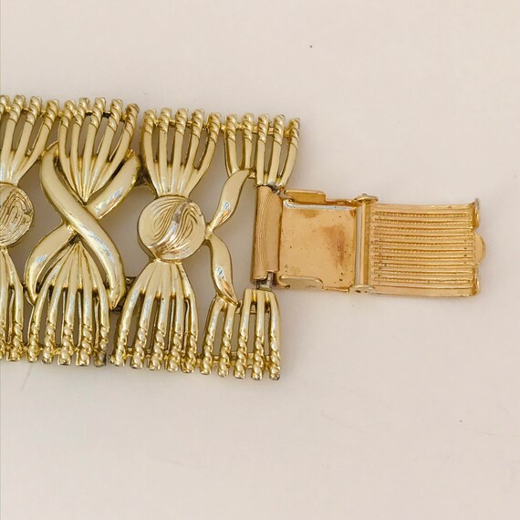 CORO 7 inch Gold Tone Large Link Bracelet - chunk… - image 8