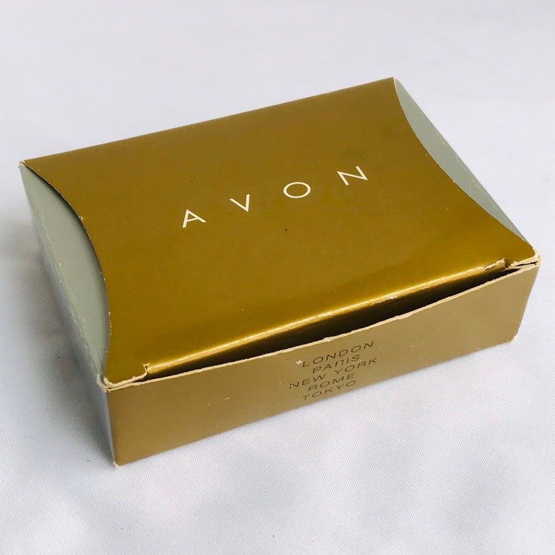 vintage small gold tone 1997 AVON Heart Bracelet and Earring Gift Set clear rhinestone