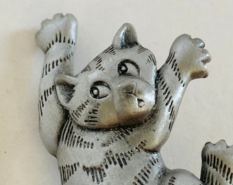 1988 JONETTE JEWELRY – JJ - Pewter Cat Brooch - Pewter Cat pin