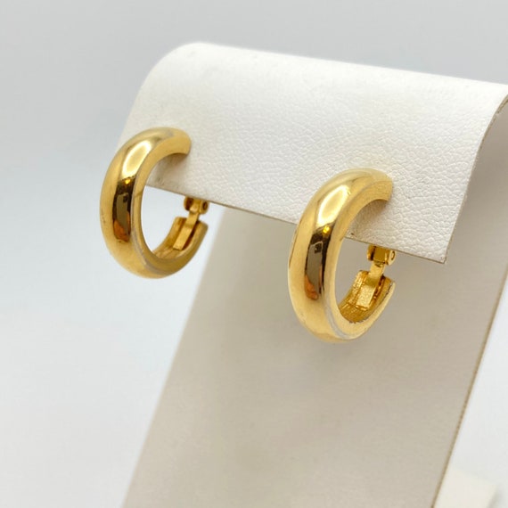 1960s CROWN TRIFARI Small Hoop Earrings - 20mm ho… - image 1