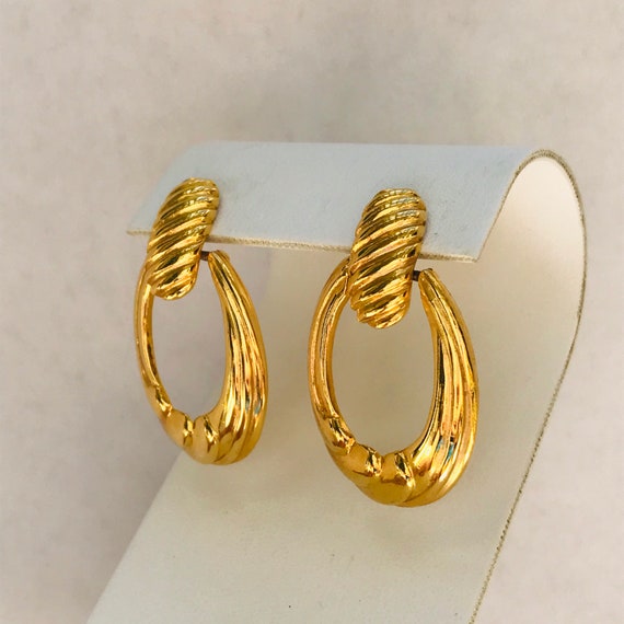 Oval Doorknocker Earrings - Shiny Gold Tone Earri… - image 3