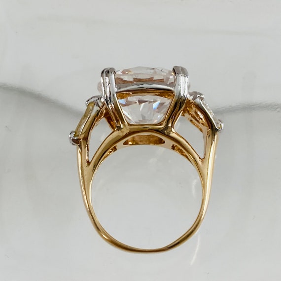 18K Gold HGE Ring - Size 5 Cocktail Ring - gold e… - image 8