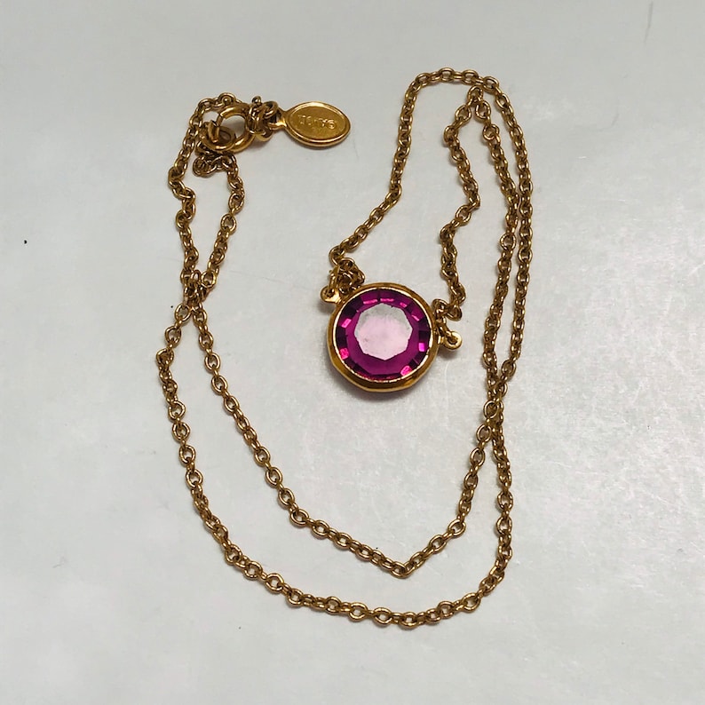 1979 AVON Burgundy Wine Necklace 14 chain vintage Round Faceted Amethyst purple stone with gold tone
