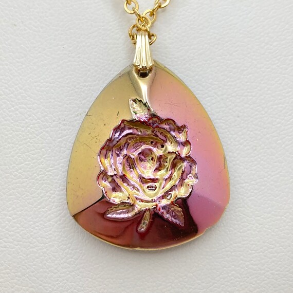 Collier fleur émail rouge - France