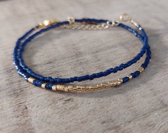 Thin double-wrap bracelet in navy blue Miyuki beads