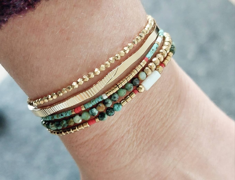 Bracelet 3 rangs en pierres de Turquoise Africaine, Nacre, Hématite AAA et perles de verre Miyuki image 3