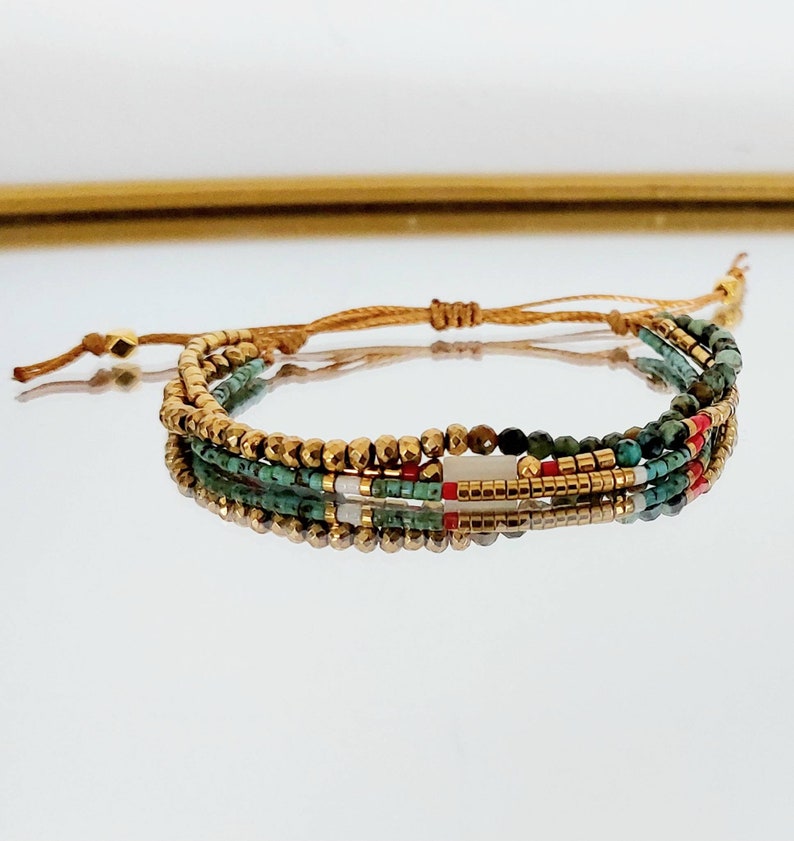 Bracelet 3 rangs en pierres de Turquoise Africaine, Nacre, Hématite AAA et perles de verre Miyuki image 2