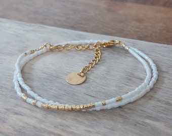 Pulseira fina de duas voltas em contas Miyuki brancas