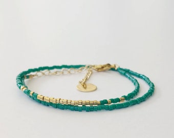 Pulseira fina dupla em miçangas verdes Miyuki