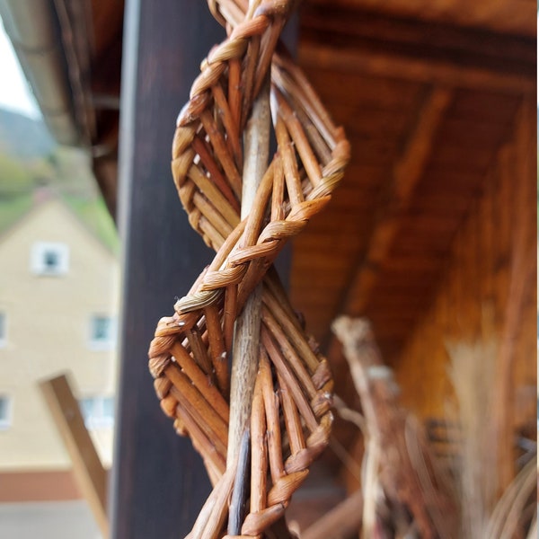 Windspiel Spirale aus Weiden