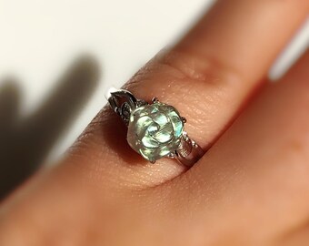 Hand Carved Labradorite Rose Ring: Sterling Silver925 Gemstone