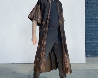 Kimono, schwarz & gold, goldene Ornamente, Unikat, Magier, Robe, König, Burner, Boho, Festival, Zeremonie, unisex, limitierte Auflage,