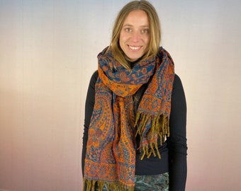 woolen blanket, scarf, warm, reversible, two colors, soft, yoga, meditation, unisex, festival, tribal, ethno, boho, poncho, surfer