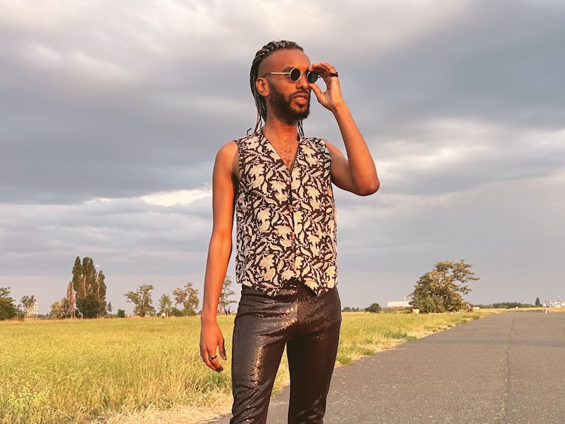 Vest, Ethnic Boho Vibes, Festival-Ready, Unique, hand printed, Block Print, natural colors image 3