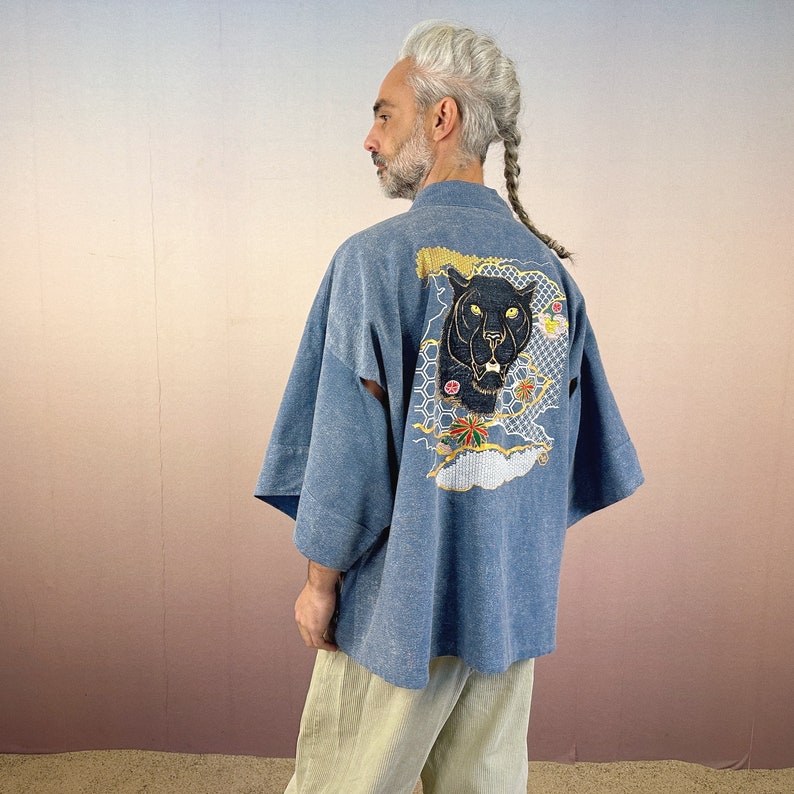 Embroidered Denim Haori Short Kimono, Unisex Japanese Style Jacket, Stylish Festival or Urban Outfit image 5