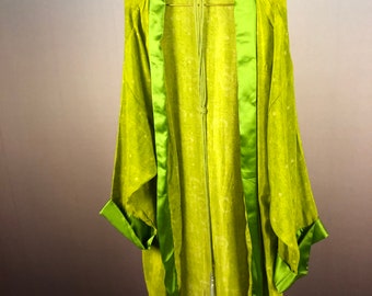 Kimono, silky, loose, Asian kimono, Unique and upcycled piece, Vintage fabric, Unisex