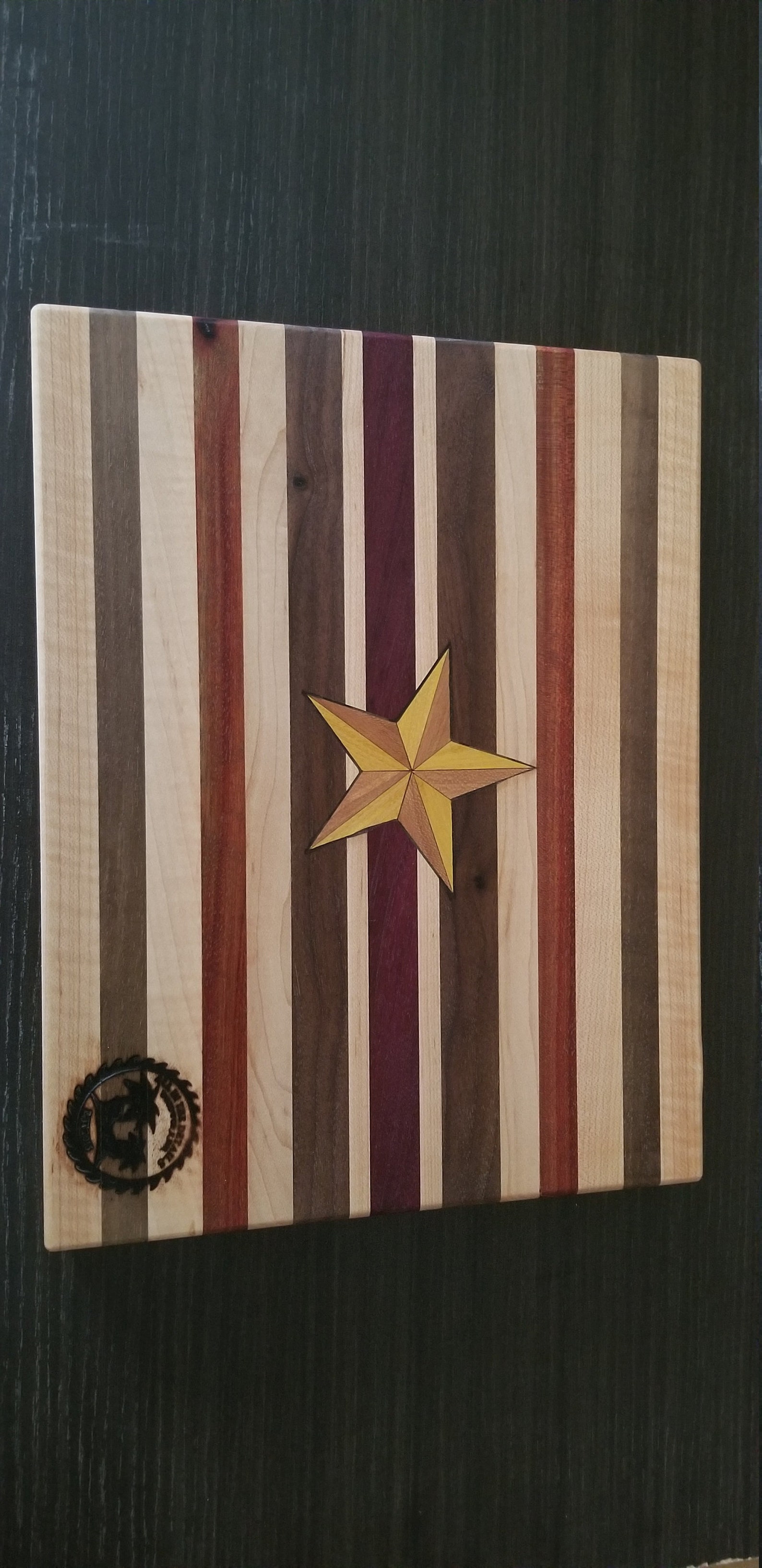 Hardwood cuttingboard with star inlay | Etsy