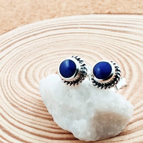 Petites boucles d'oreilles rondes en argent lapis lapis lapis lazuli en argent sterling 925, cadeau bijoux de style bohème minimaliste bleu marine