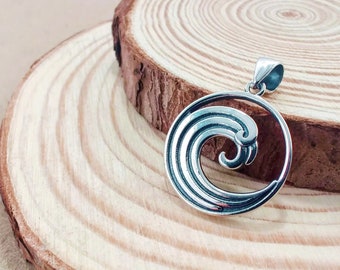 Ocean Wave Medallion Silver Pendant Necklace, Summer 925 Sterling Silver Necklace, Hawaiian Beach Jewelry Gift