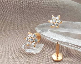 【TATIANA】Flower Cubic Full Heart Earring EC3068〜ピアス Huitan Chic Flower Shaped Stud Earrings for Women Luxury