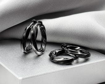 Einfache verdrehte kleine schwarze Huggie Hoop Ohrringe Chirurgenstahl Boho Strukturierte Knorpel Hoop Ohrringe Minimalist Tiny Moderne Schmuck Geschenk Männer