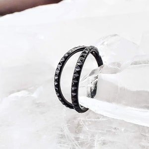 16G Black Open Double Row Pyramids Hoop Cartilage, Surgical Steel Conch Hoop Earrings, Edgy Minimalist Small Hoop Ring