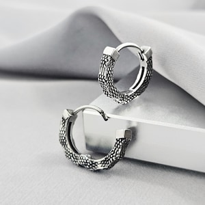 Dragon Skin Small Steel Huggie Hoops Earrings, Cool Gothic Emo Surgical Steel Men&#39;s Earrings, Edgy Animal Print Oxidized Silver Jewelry Gift
