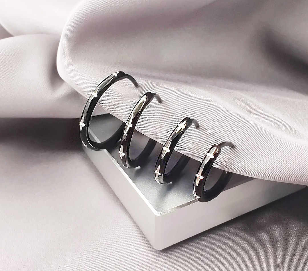 Two-tone Black & Silver Stars Hoop Earrings, Black Minimalist 316L Surgical Steel Hoops, Celestial Emo Punk Grunge Black Earrings for Men - Etsy Japan